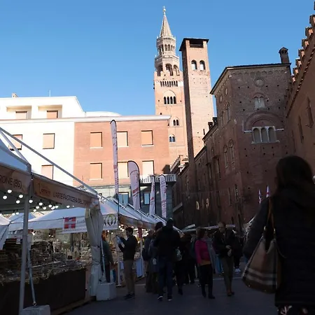 Appartamento Sant'Omobono Cremona Exterior photo